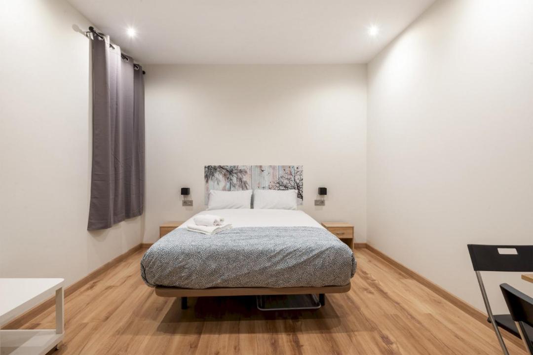 1 Bedroom 1 Bathroom Furnished - Justicia - Modern - Mintystay Madrid Bagian luar foto