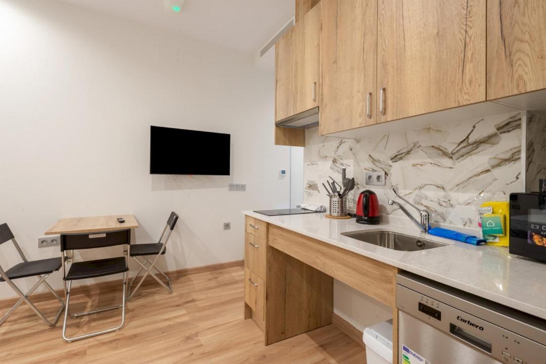 1 Bedroom 1 Bathroom Furnished - Justicia - Modern - Mintystay Madrid Bagian luar foto